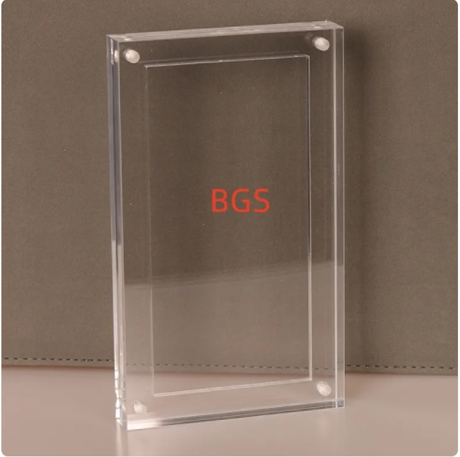 Acrylic Shield Card Case – Sturdy Collector's Protector